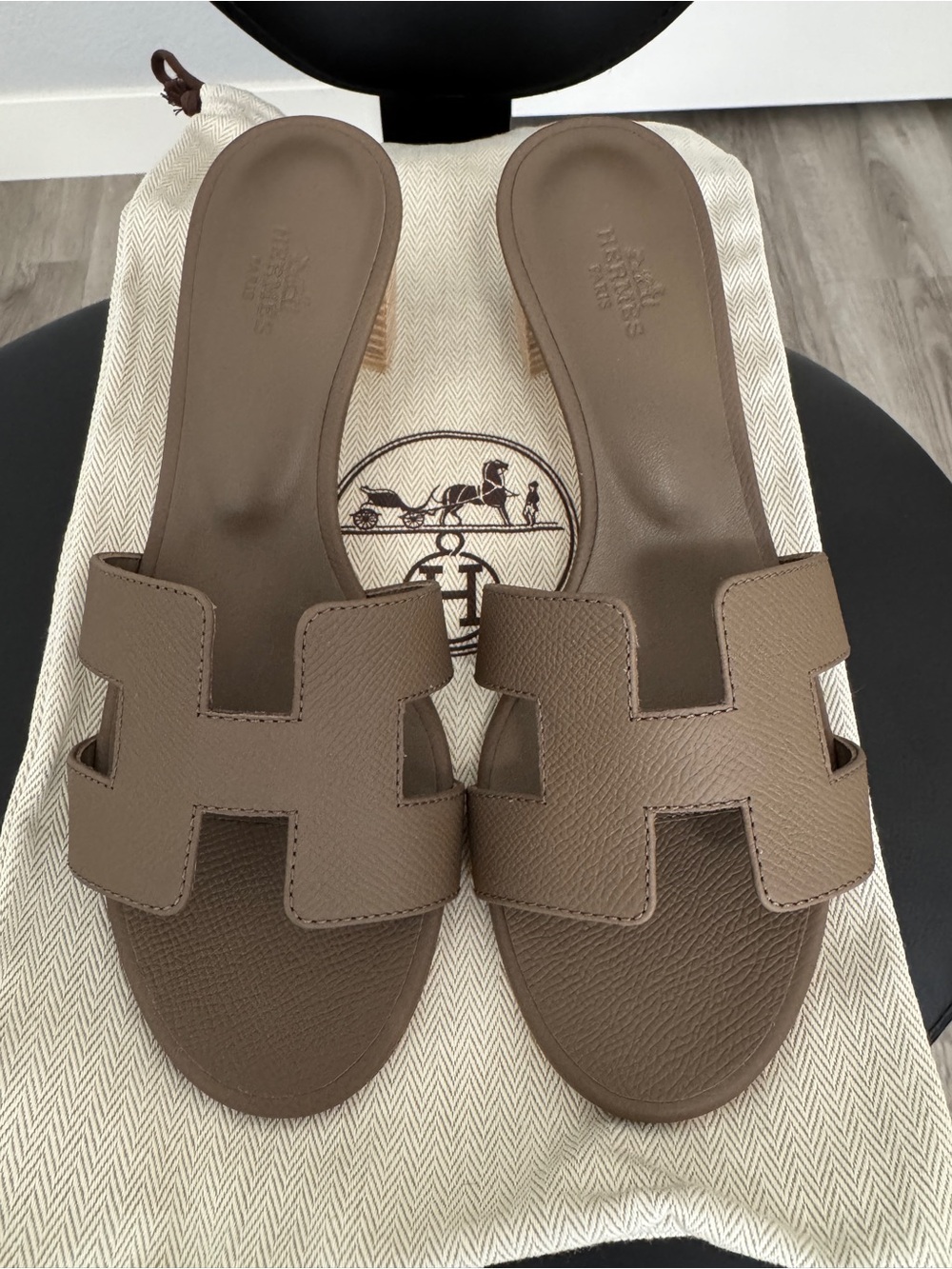 Hermes Oasis Sandals Etoupe 37